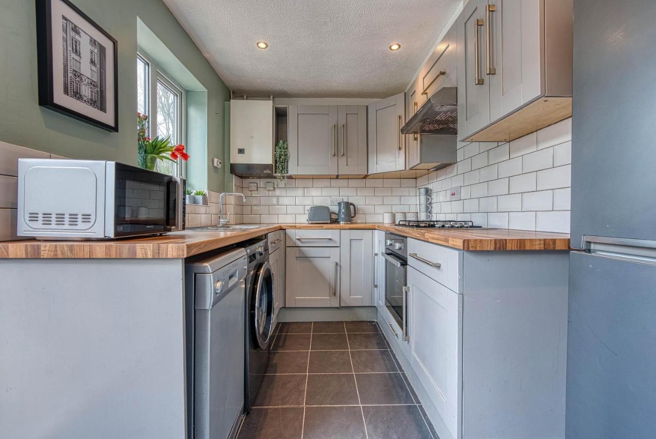 Capri 13 Sa - Contemporary 2 Bedroom House In Loughborough With Free Parking, Close To Loughborough University & M1 Motorway Exterior foto