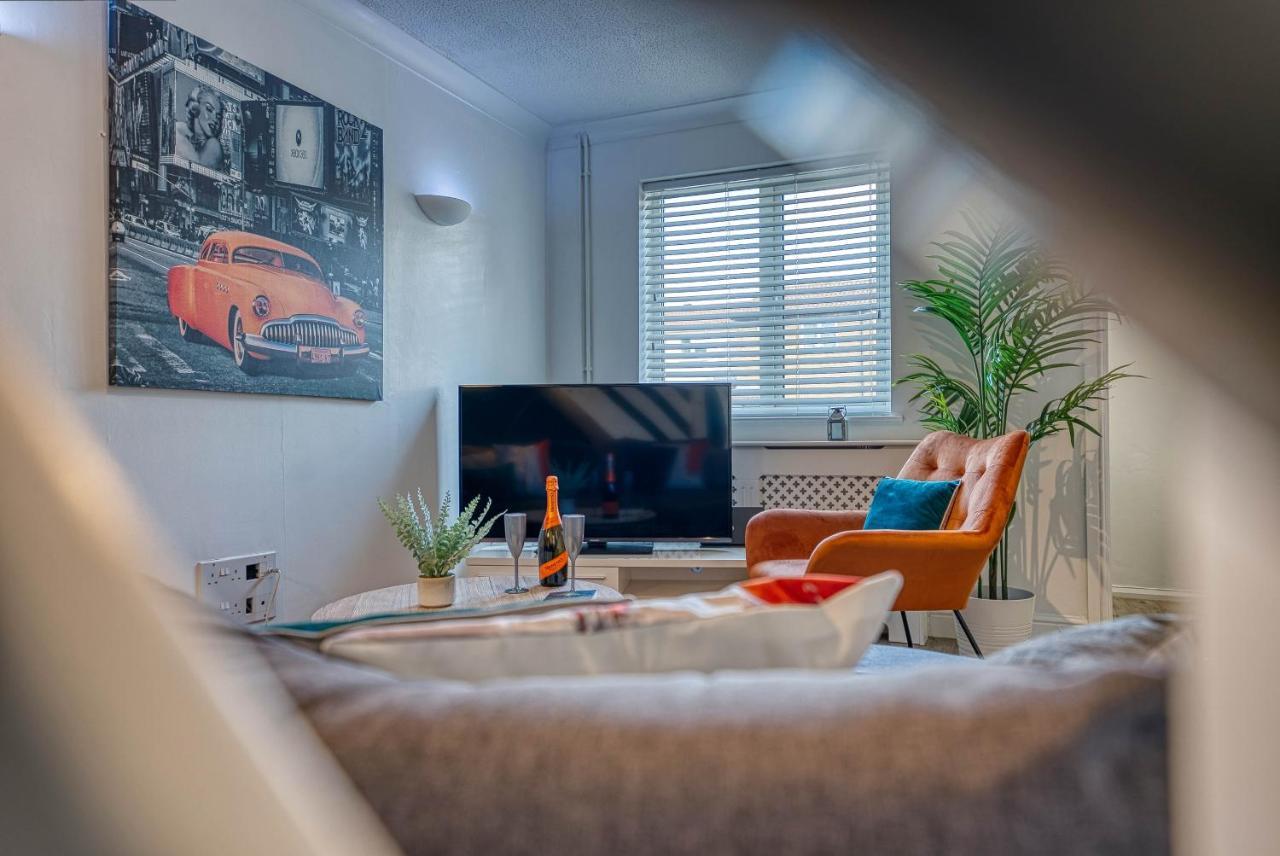 Capri 13 Sa - Contemporary 2 Bedroom House In Loughborough With Free Parking, Close To Loughborough University & M1 Motorway Exterior foto