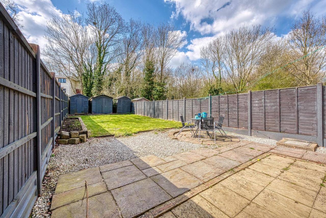 Capri 13 Sa - Contemporary 2 Bedroom House In Loughborough With Free Parking, Close To Loughborough University & M1 Motorway Exterior foto
