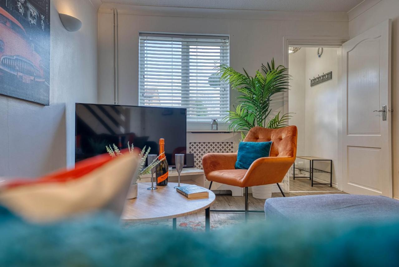 Capri 13 Sa - Contemporary 2 Bedroom House In Loughborough With Free Parking, Close To Loughborough University & M1 Motorway Exterior foto